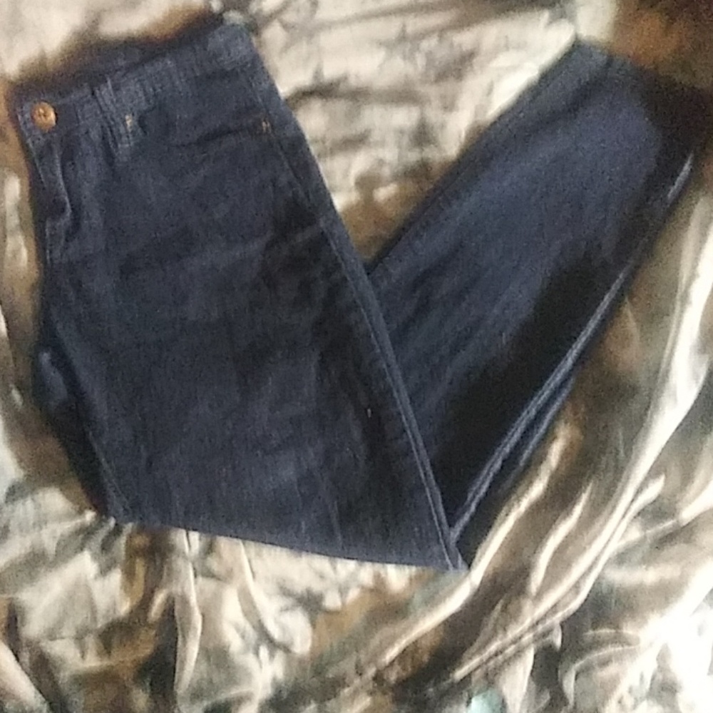 Forever 21 size28 tight stretch jeans